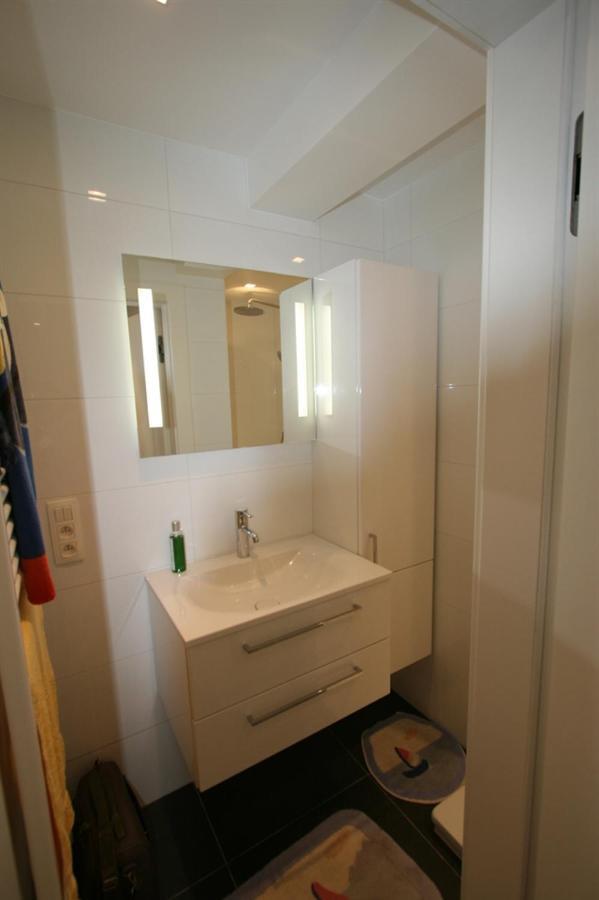 Modern Appartement Op De Zeedijk Met 2 Slaapkamers Te Oostende Extérieur photo